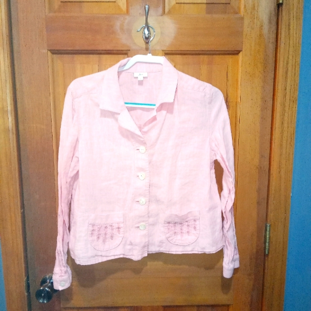 J. Jill 100% linen long sleeved Button up shirt size M